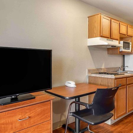 Extended Stay America Select Suites - Wichita - North Exterior foto