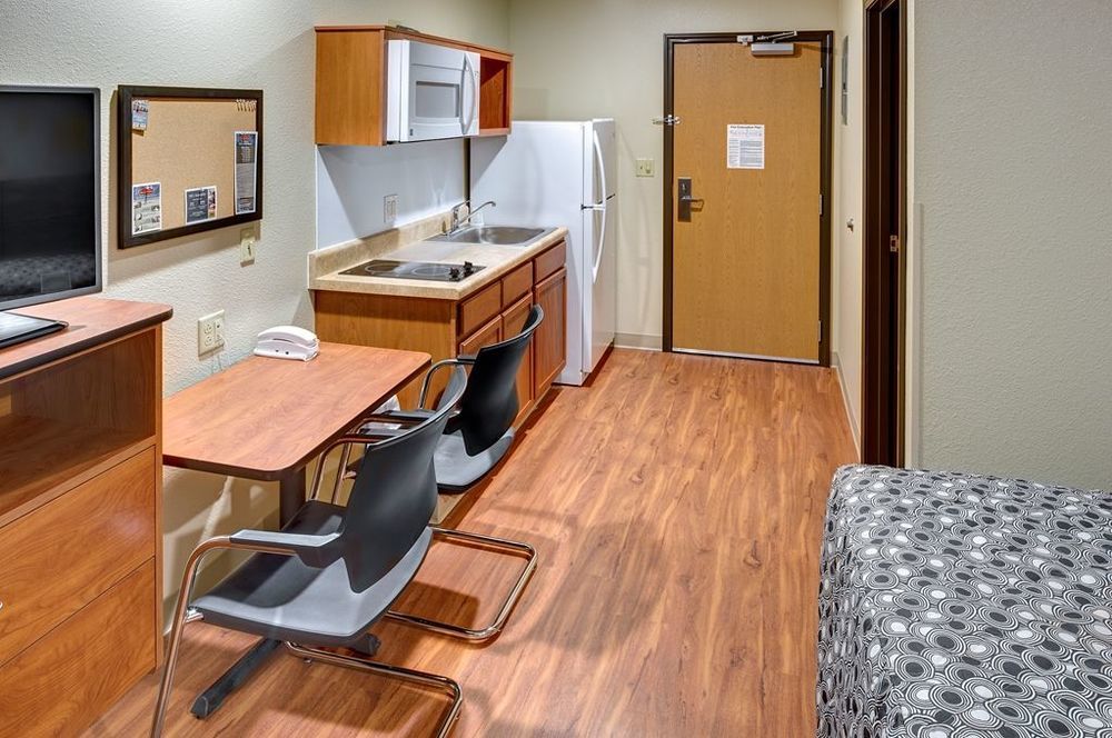 Extended Stay America Select Suites - Wichita - North Habitación foto