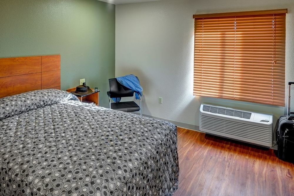 Extended Stay America Select Suites - Wichita - North Habitación foto