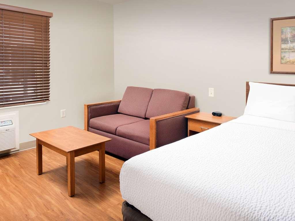 Extended Stay America Select Suites - Wichita - North Habitación foto